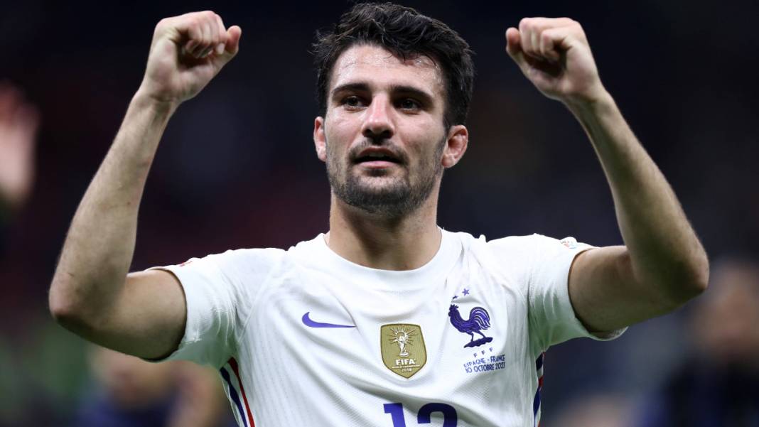 Galatasaray’ın yıldızı futbolu bıraktı 4